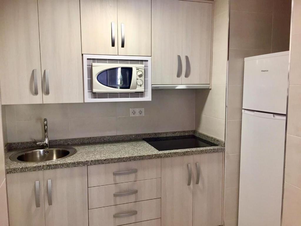 Apartamentos En Alquiler Chinasol Almuñécar Екстериор снимка