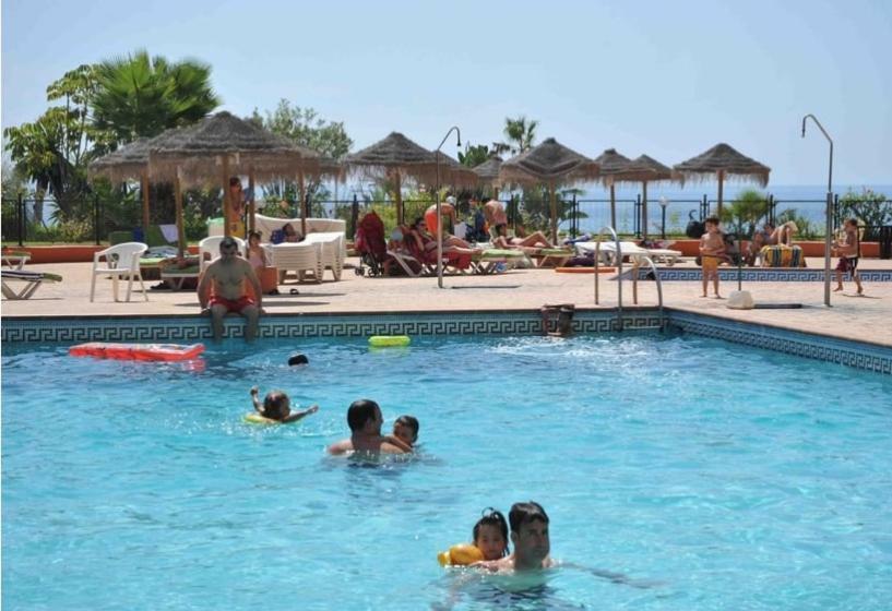 Apartamentos En Alquiler Chinasol Almuñécar Екстериор снимка